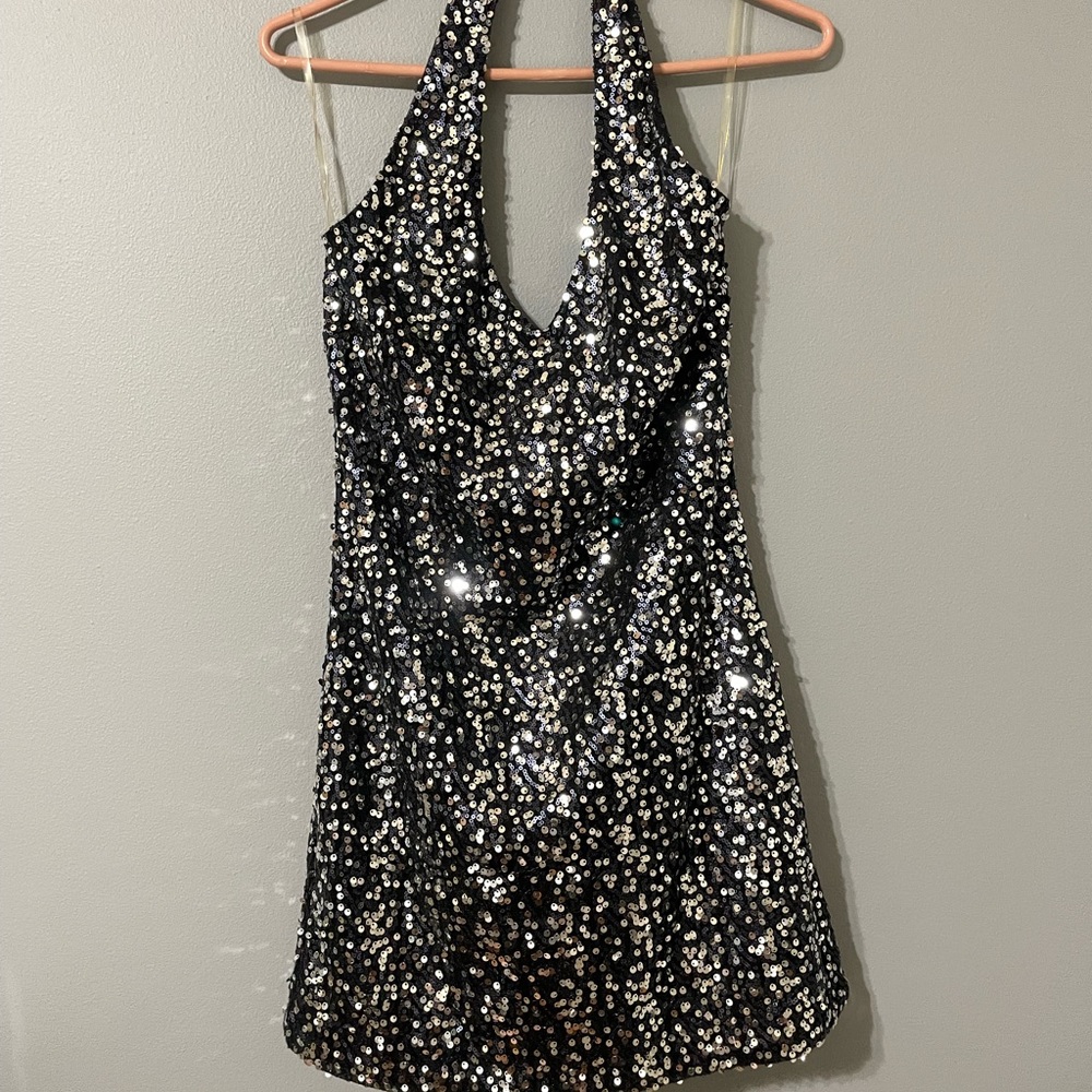 Navy sequin halter dress 👗